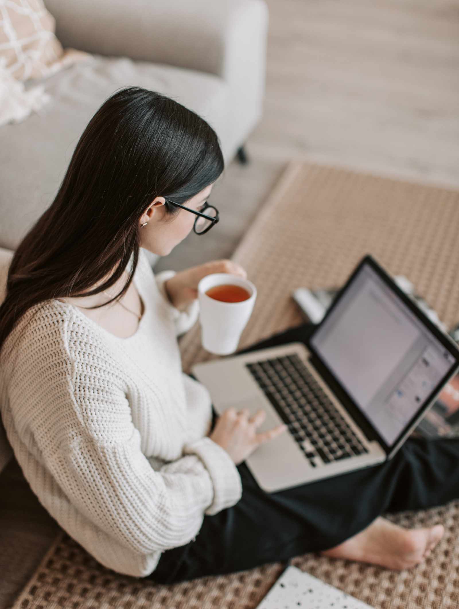 9 High-Paying Virtual Assistant Services You Can Offer From Home